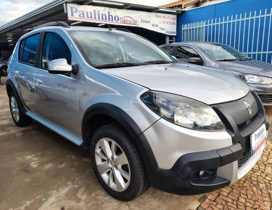 RENAULT SANDERO 1.6 STEPWAY 16V FLEX 4P MANUAL RENAULT SANDERO 1.6 STEPWAY 16V FLEX 4P MANUAL